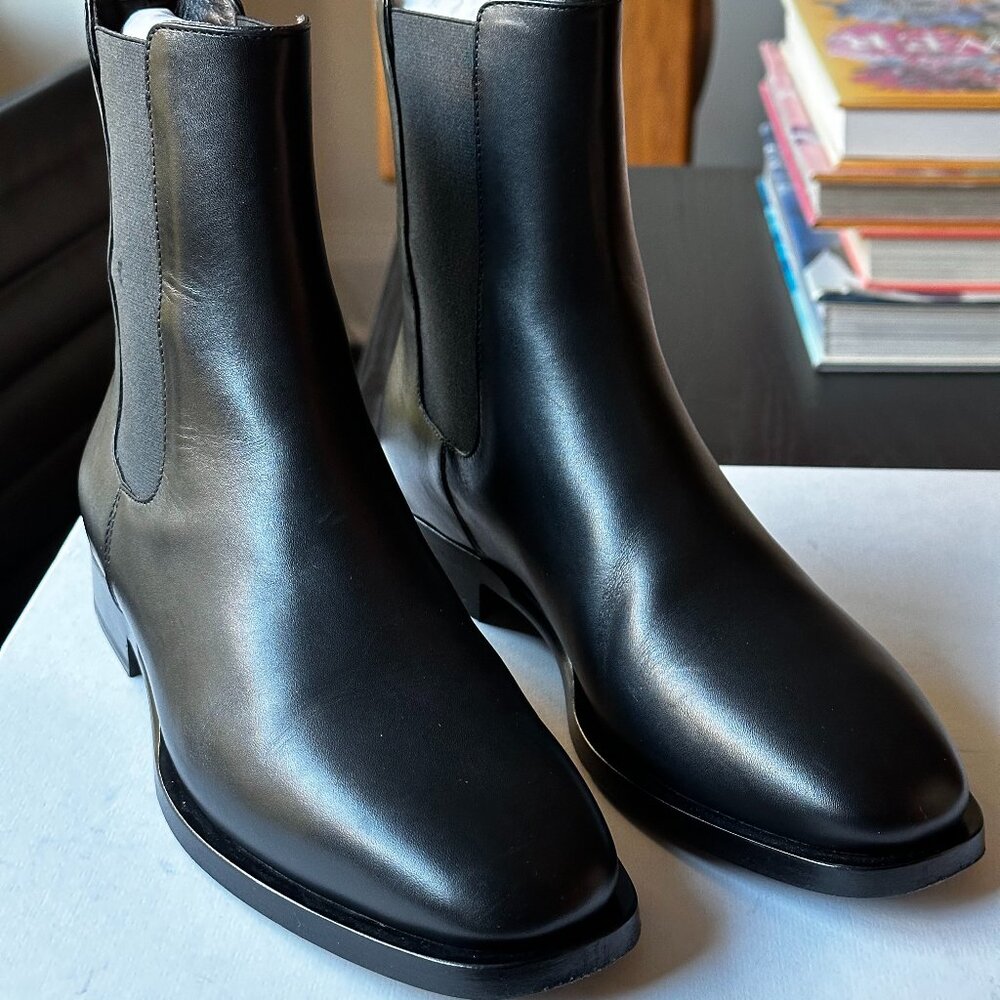 THE ROW black chelsea grunge boot pristine condition 37.5